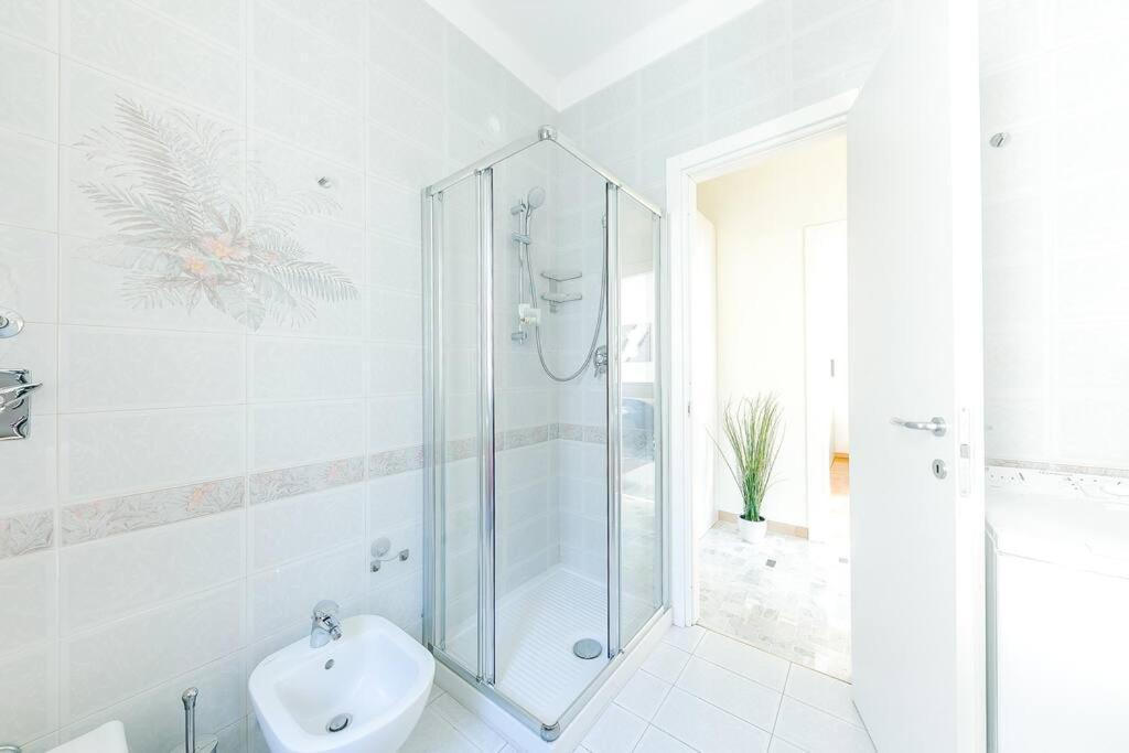 Navigli - Downtown - Duomo Spacious Two Bedroom Apartment - Close To Metro - Ac - Wi-Fi 米兰 外观 照片