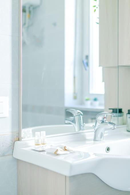 Navigli - Downtown - Duomo Spacious Two Bedroom Apartment - Close To Metro - Ac - Wi-Fi 米兰 外观 照片